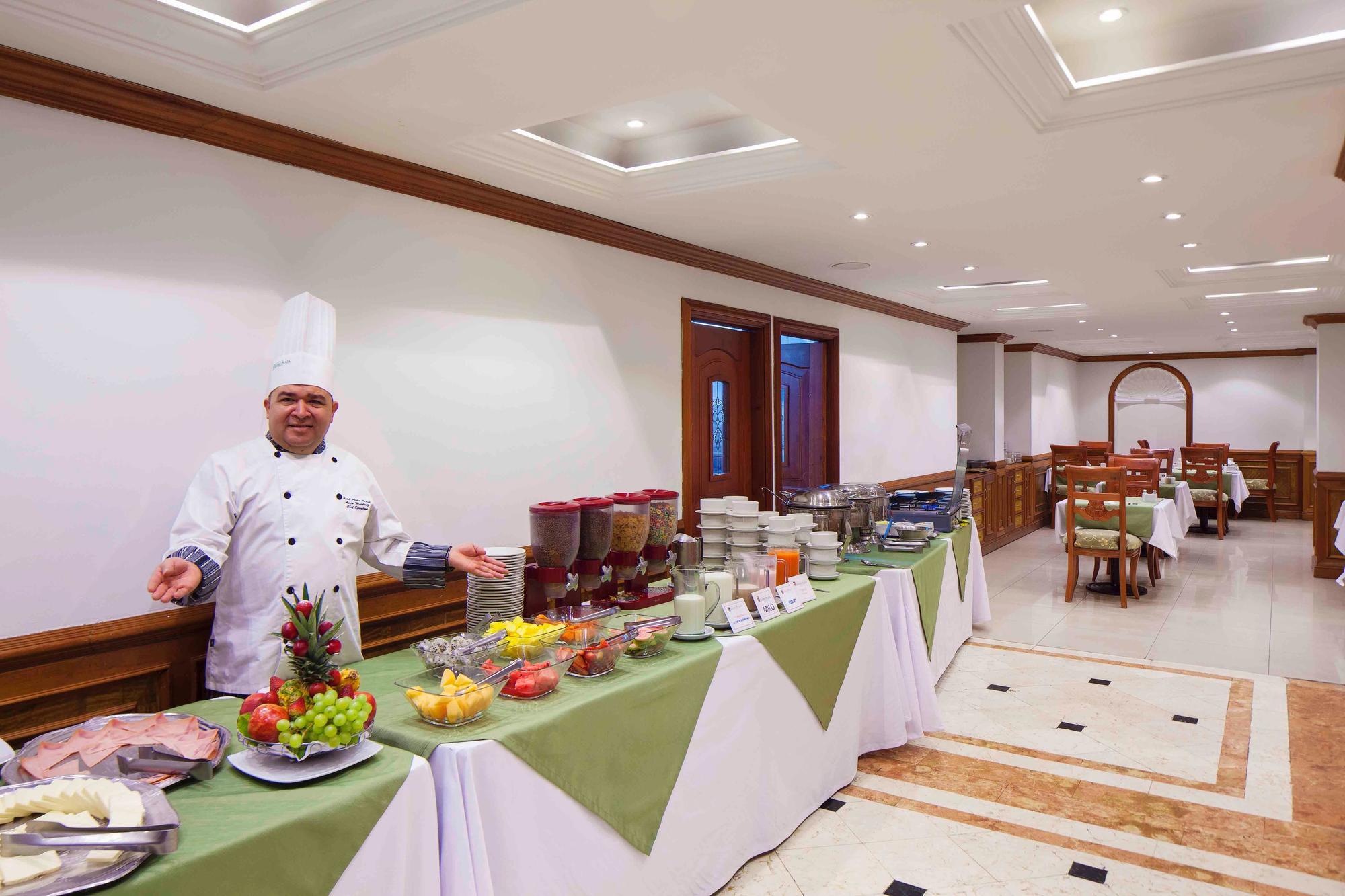 Hotel Andes Plaza Bogota Buitenkant foto